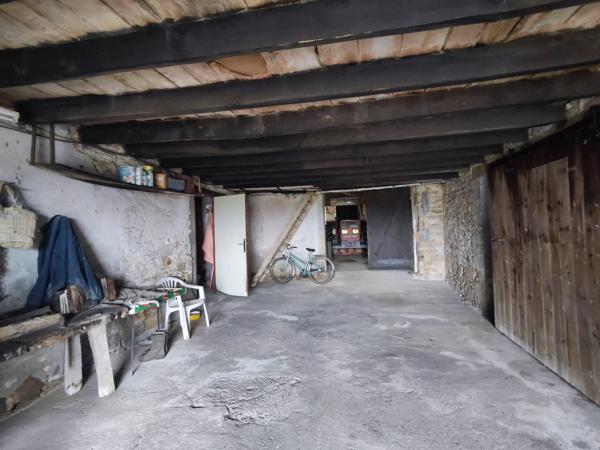 Ferme du XVIIIe siècle avec 16 hectares de terrain