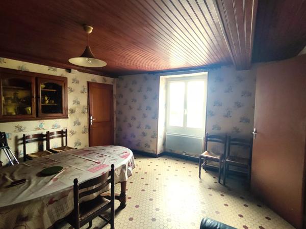 Ferme du XVIIIe siècle avec 16 hectares de terrain