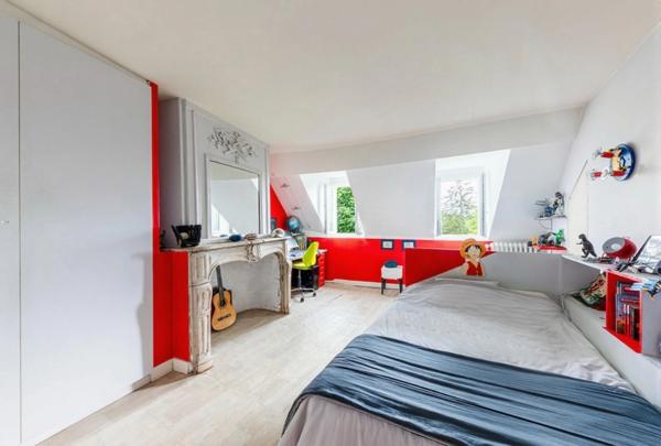 MAISON de 235 m² habitables sur jardin clos de 1 100 m² à vendre à Triel sur Seine (78)