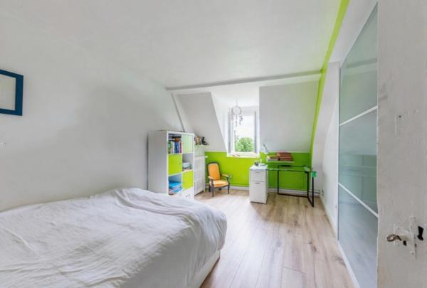 MAISON de 235 m² habitables sur jardin clos de 1 100 m² à vendre à Triel sur Seine (78)