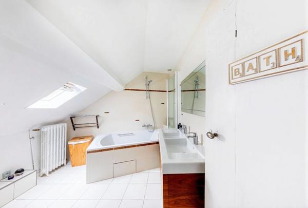 MAISON de 235 m² habitables sur jardin clos de 1 100 m² à vendre à Triel sur Seine (78)