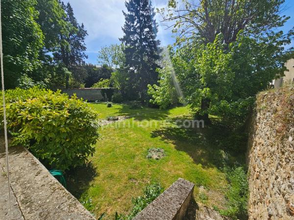 MAISON de 235 m² habitables sur jardin clos de 1 100 m² à vendre à Triel sur Seine (78)
