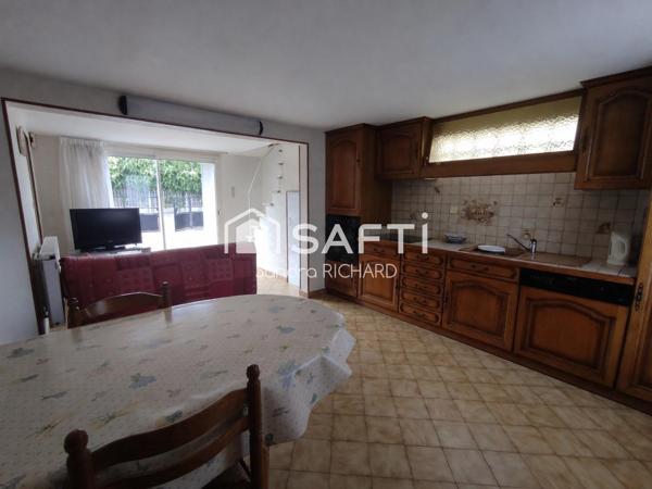 MAISON FAMILIALE, 4 CHAMBRES, BUREAU ET GARAGE