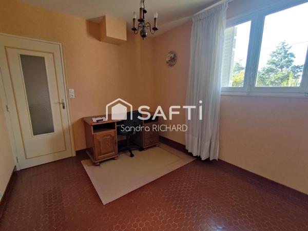 MAISON FAMILIALE, 4 CHAMBRES, BUREAU ET GARAGE