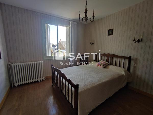 MAISON FAMILIALE, 4 CHAMBRES, BUREAU ET GARAGE