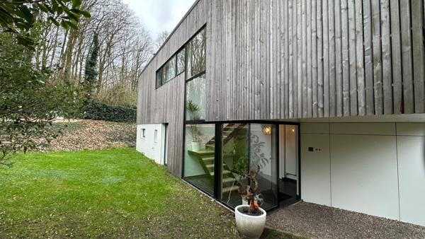 Maison d’exception au bord de la Lys – 7 pièces – 155 m² avec jardin et jacuzzi