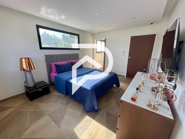 Demeure Contemporaine 9 pièces 200 m2