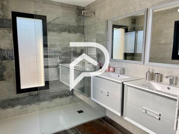Demeure Contemporaine 9 pièces 200 m2