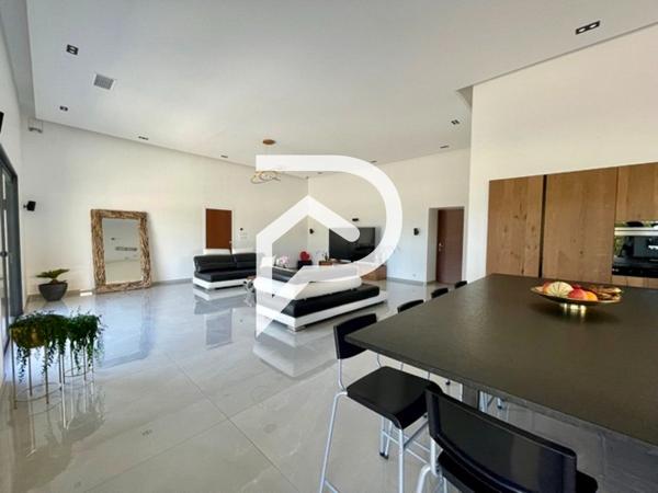 Demeure Contemporaine 9 pièces 200 m2