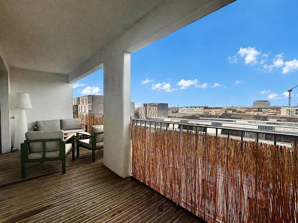 T2 avec extérieur et parking - Cité du vin , Bordeaux
