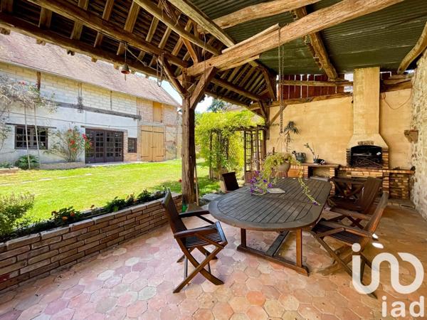 Maison 6 pièces de 142 m² à Villeneuve-la-Guyard (89340)