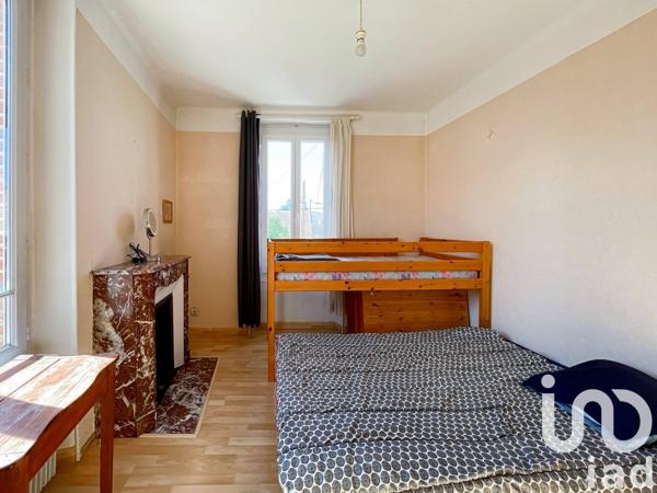 Maison 6 pièces de 142 m² à Villeneuve-la-Guyard (89340)