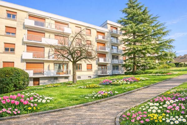 Appartement à louer à Antony 4 pièces 71.30 m2 avec 2 chambres et balcon
