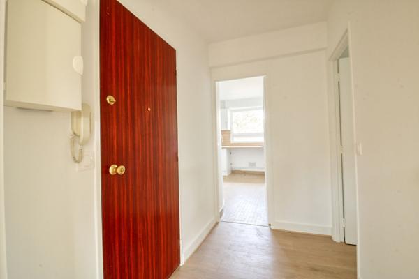 Appartement à louer à Antony 4 pièces 71.30 m2 avec 2 chambres et balcon