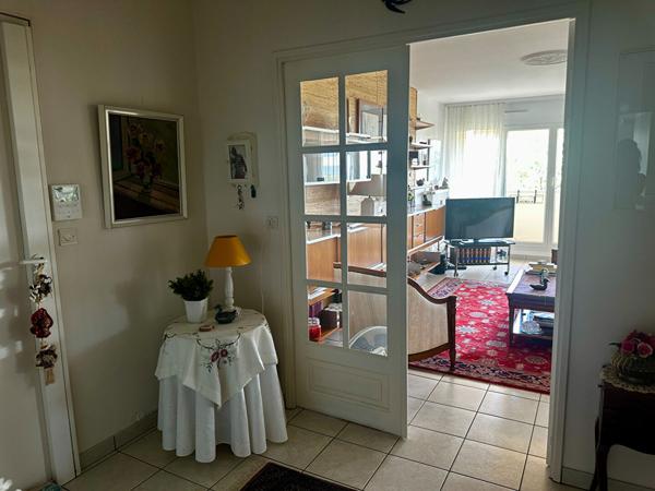 Appartement Malzeville 72 m2 - 4ème et dernier étage - parking - cave