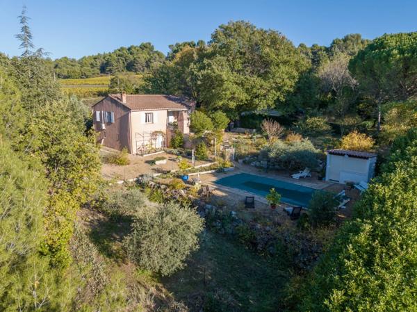 Dpt Vaucluse (84), à vendre APT maison P4 de 95 m² - Terrain de 6 634,00 m² - Plain pied