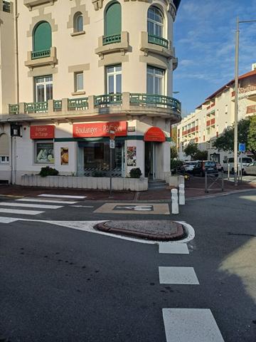 BOULANGERIE-PATISSERIE- Centre Ville- Plage Hendaye
