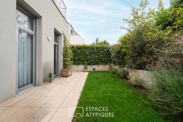 Duplex avec jardin et terrasse