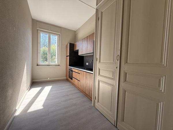 Appartement 2 CHAMBRES - CARCASSONNE proche CENTRE
