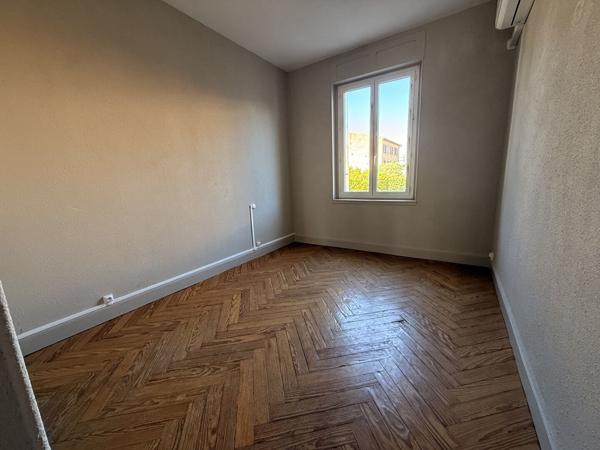 Appartement 2 CHAMBRES - CARCASSONNE proche CENTRE