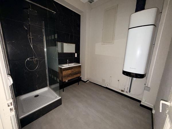 Appartement 2 CHAMBRES - CARCASSONNE proche CENTRE
