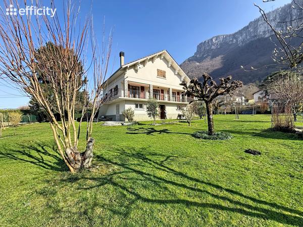 Maison 6 pièces - 226 m²