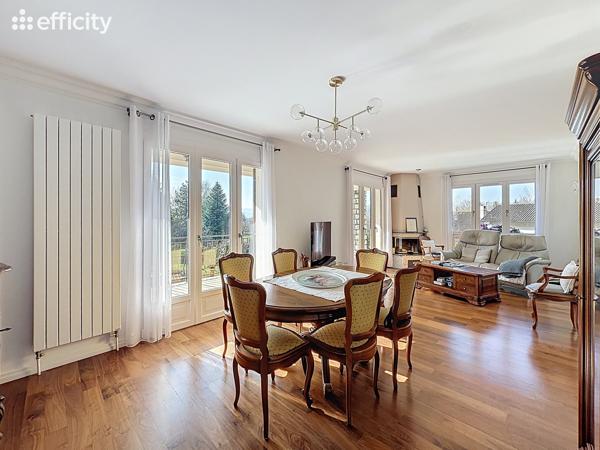 Maison 6 pièces - 226 m²