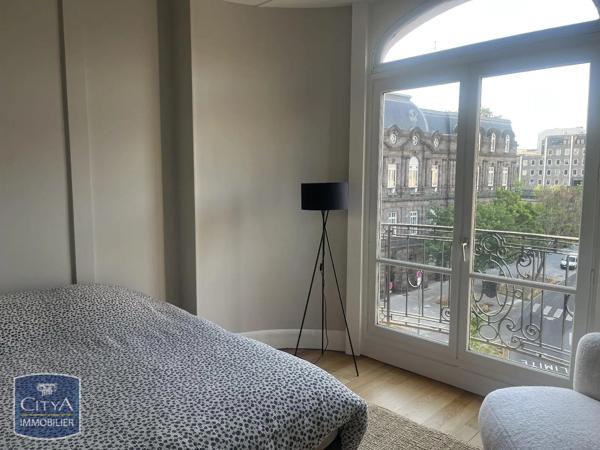 Appartement à louer 2 pièces 57.64m² Clermont-Ferrand (63000)