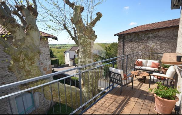 DOMMARTIN- Maison de village  T4 rénovée à louer -Terrasse -Prestations de qualité