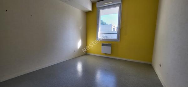 Nantes Eraudière :  Exclusivité ! En dernier étage bel appartement T4 de 1999, 3 chambres, loué non meublé, terrasse 23 m² proche Erdre !