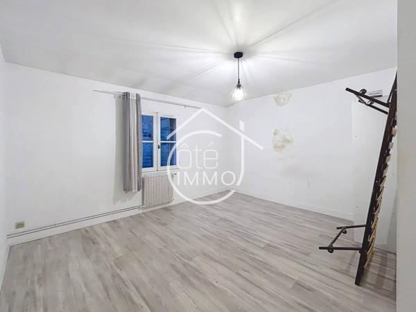 Castillon la Bataille : Immeuble de rapport - Deux Appartements