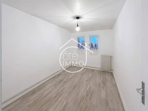 Castillon la Bataille : Immeuble de rapport - Deux Appartements