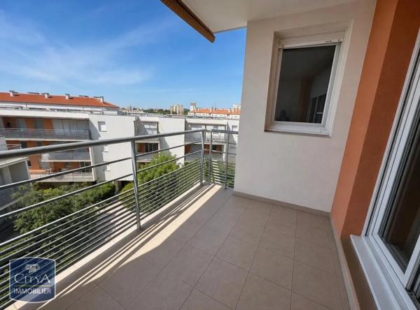 Appartement à louer 2 pièces 42.95m² Nîmes (30000)