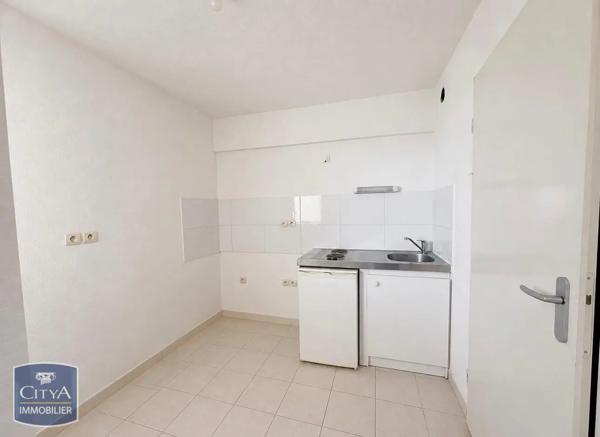 Appartement à louer 2 pièces 42.95m² Nîmes (30000)