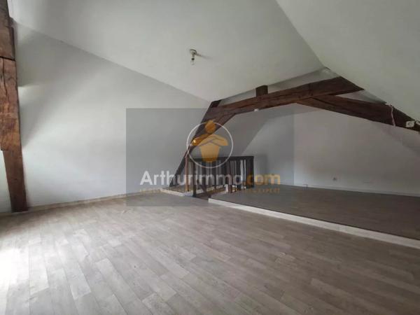 Vente                                                      Maison
                        
                     6 pièces                      104 m2                     à La Ferté-Gaucher