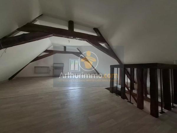 Vente                                                      Maison
                        
                     6 pièces                      104 m2                     à La Ferté-Gaucher