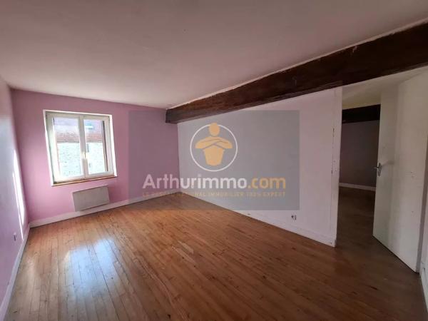 Vente                                                      Maison
                        
                     6 pièces                      104 m2                     à La Ferté-Gaucher