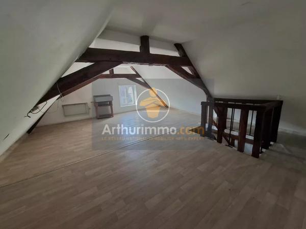 Vente                                                      Maison
                        
                     6 pièces                      104 m2                     à La Ferté-Gaucher