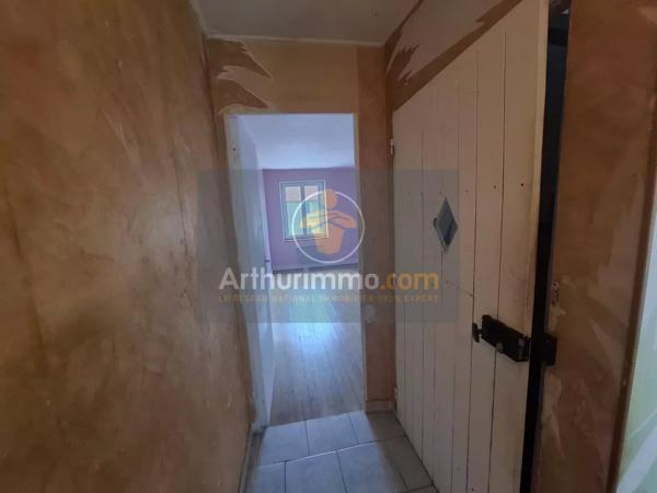 Vente                                                      Maison
                        
                     6 pièces                      104 m2                     à La Ferté-Gaucher
