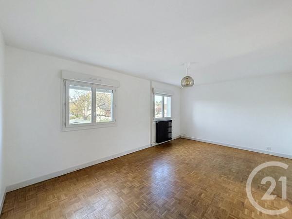 Maison à vendre  4 pièces - 73,64 m 2   YZEURE  - 03