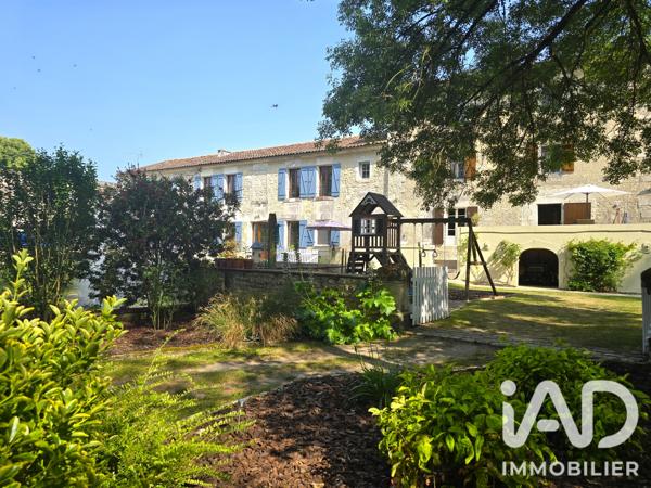 Maison à vendre 20 pièces 626 m² Bourg-Charente