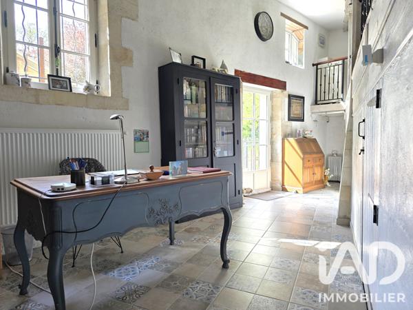 Maison à vendre 20 pièces 626 m² Bourg-Charente