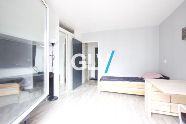 Joli studio meublé avec terrasse Lille , Lille