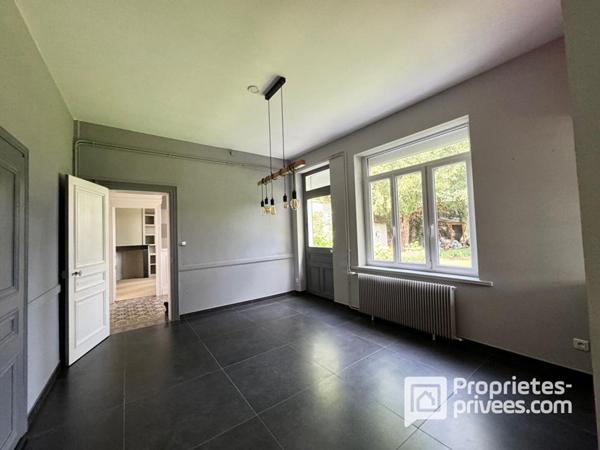 Maison Bourgeoise , garage, jardin arboré