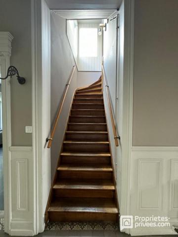 Maison Bourgeoise , garage, jardin arboré