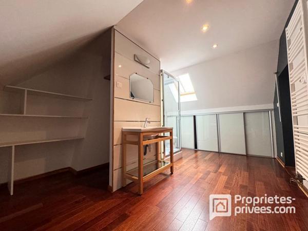 Maison Bourgeoise , garage, jardin arboré