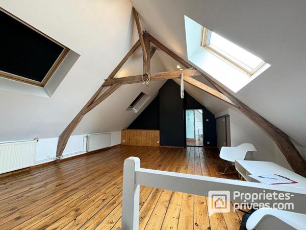 Maison Bourgeoise , garage, jardin arboré