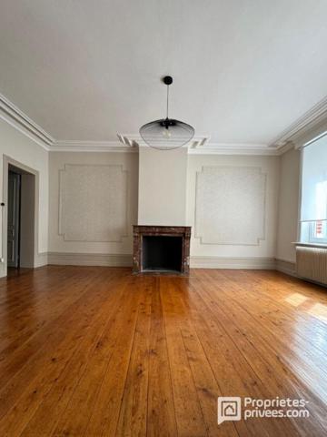 Maison Bourgeoise , garage, jardin arboré