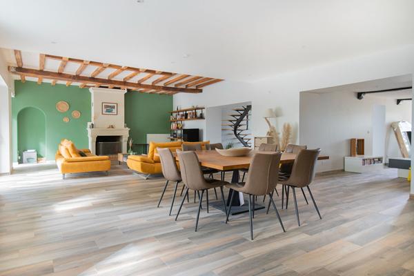 Bien d'exception au coeur d'Écuillé - plus de 300 m² rénovés avec des prestations remarquables