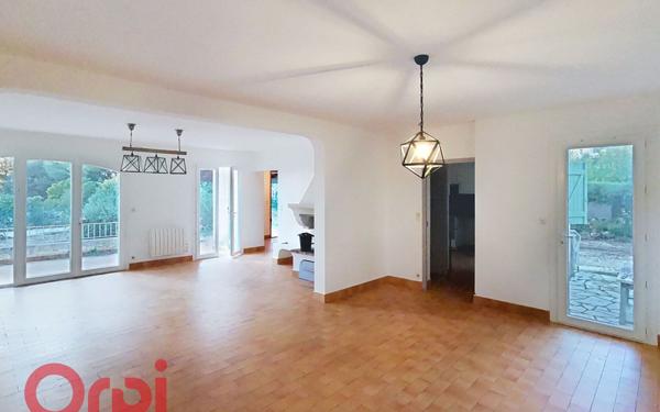 Maison à vendre    4 pièces • 134,92 m2 La Cadière-d'Azur